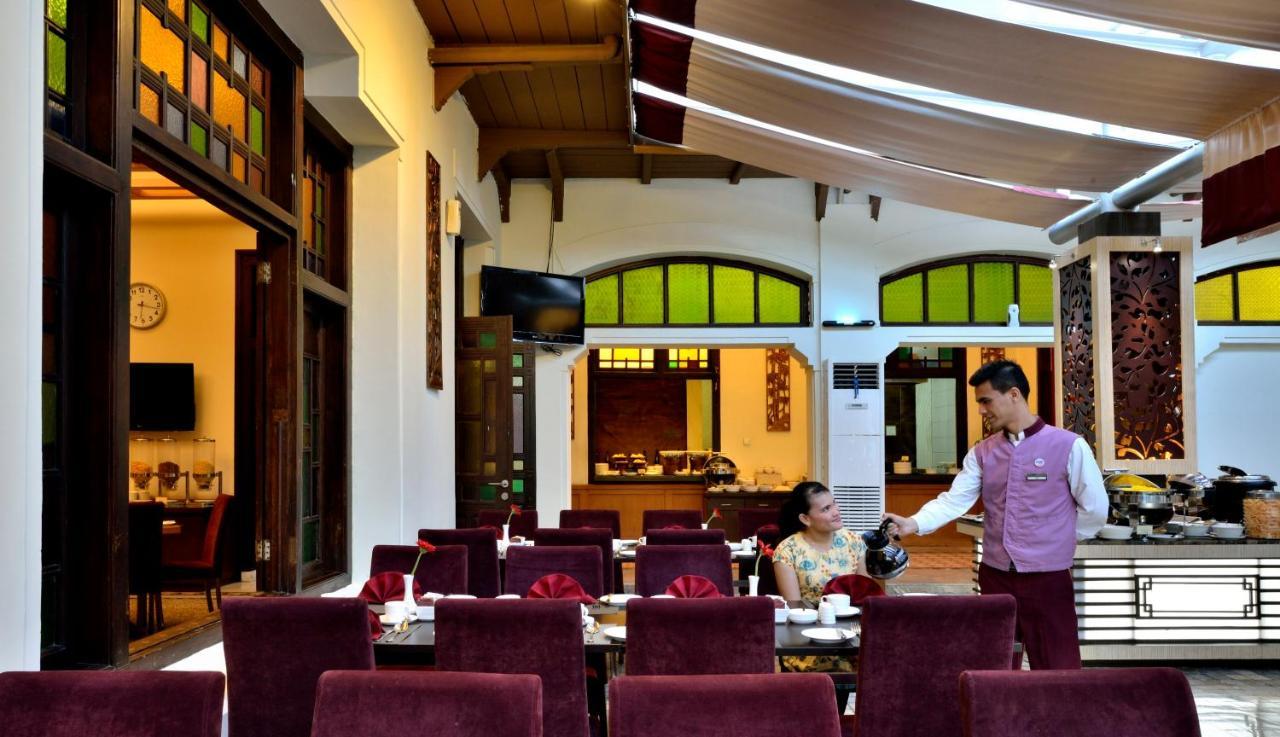 Gino Feruci Kebon Jati By Kagum Hotels Бандунг Экстерьер фото